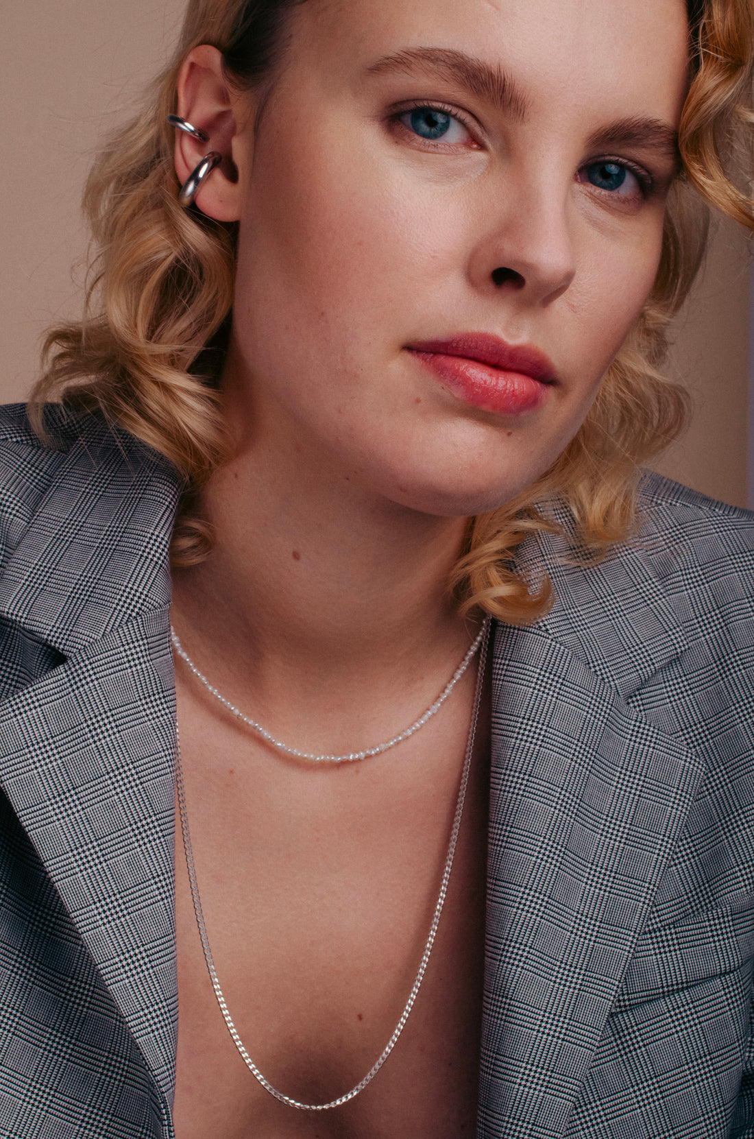 Silver and Pearl Necklace "Edge"