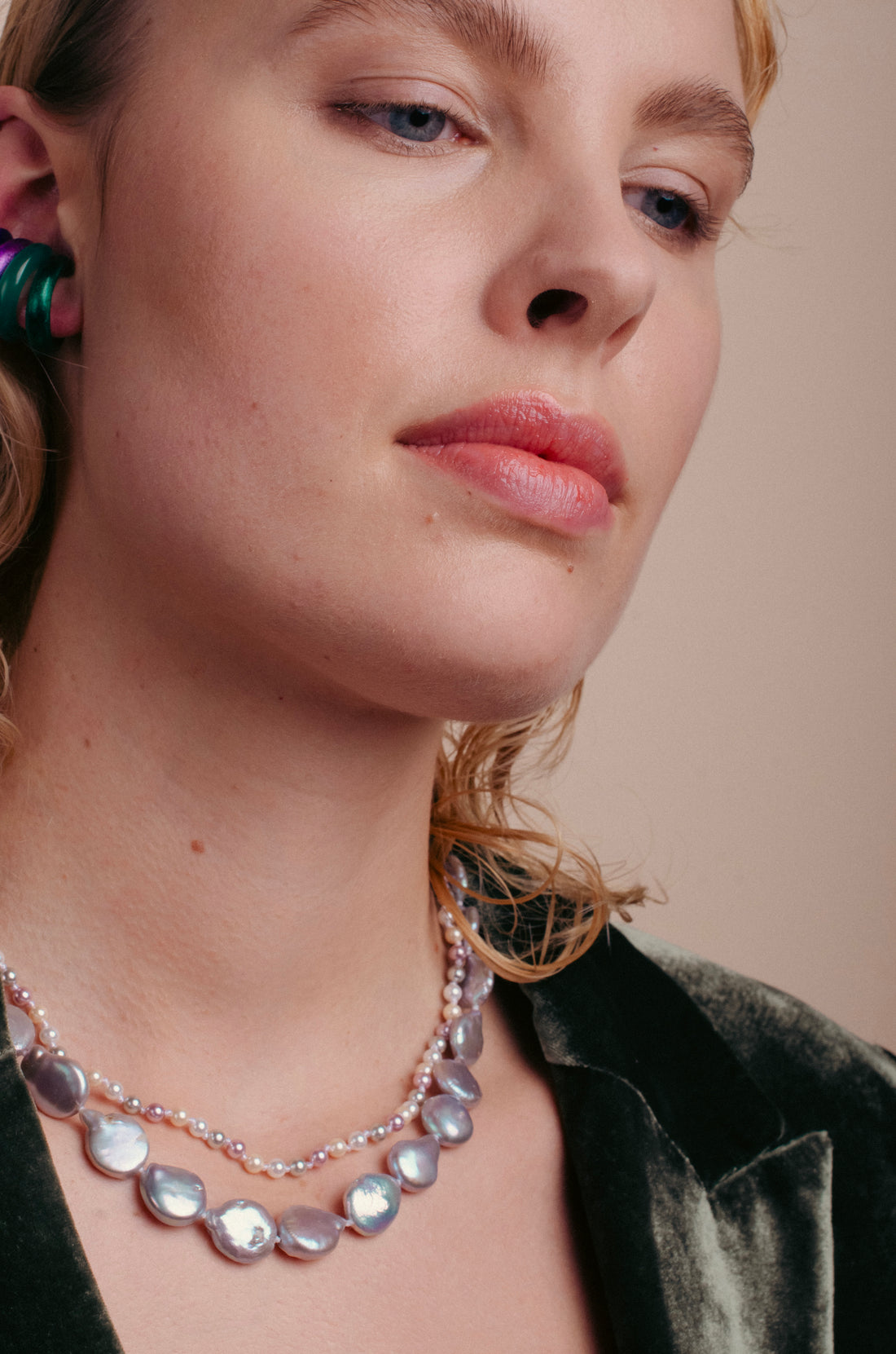 Pearl Necklace "Coin" - Grey
