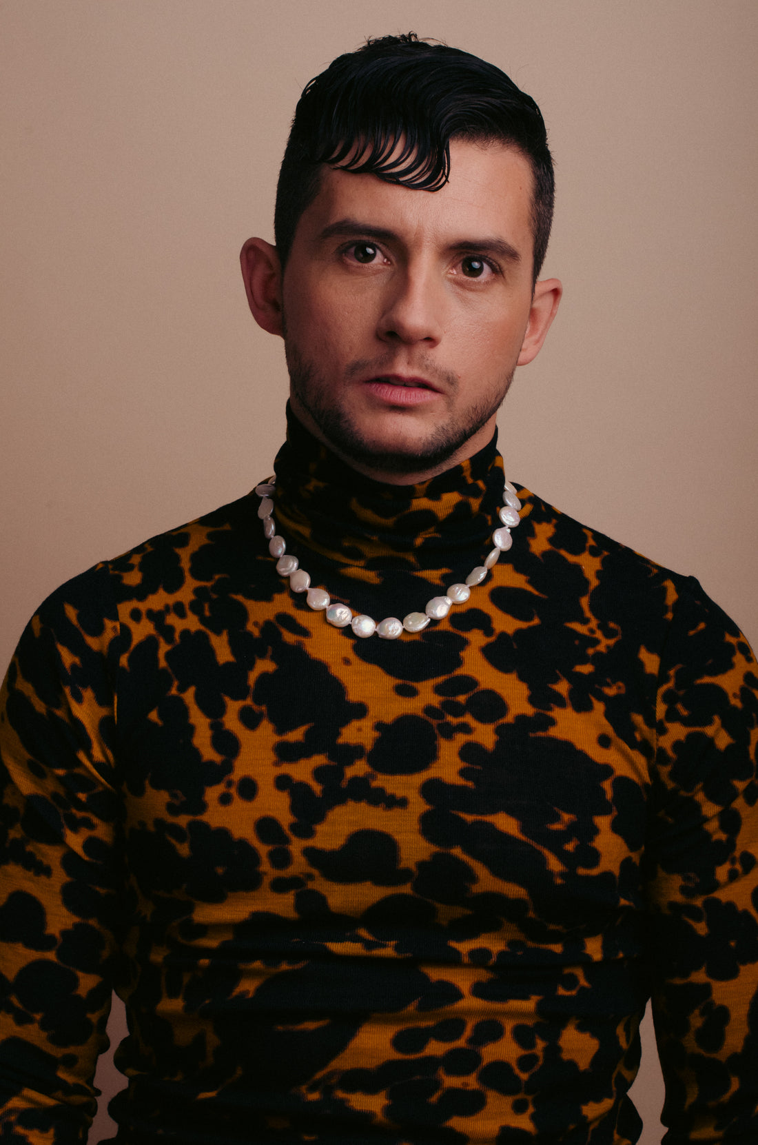Pearl Necklace "Coin" - Grey