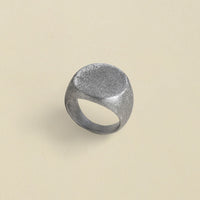 "Rima Original SIGNET Round" - Silver Ring