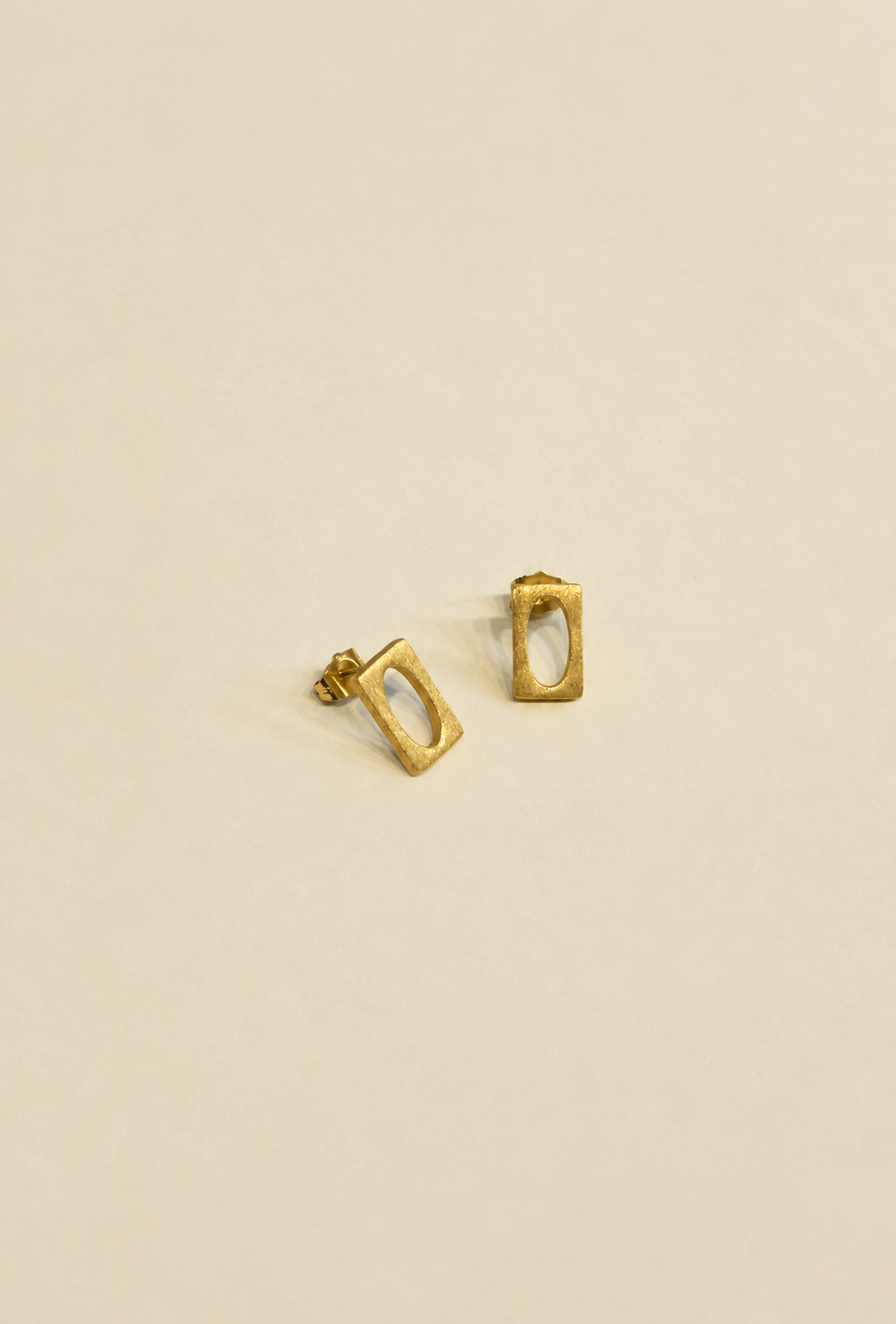 Earrings Frame