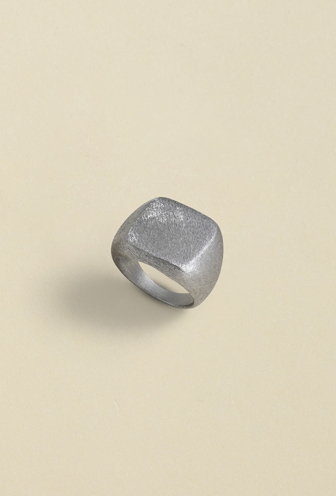 "Rima Original SIGNET Square" - Silver Ring