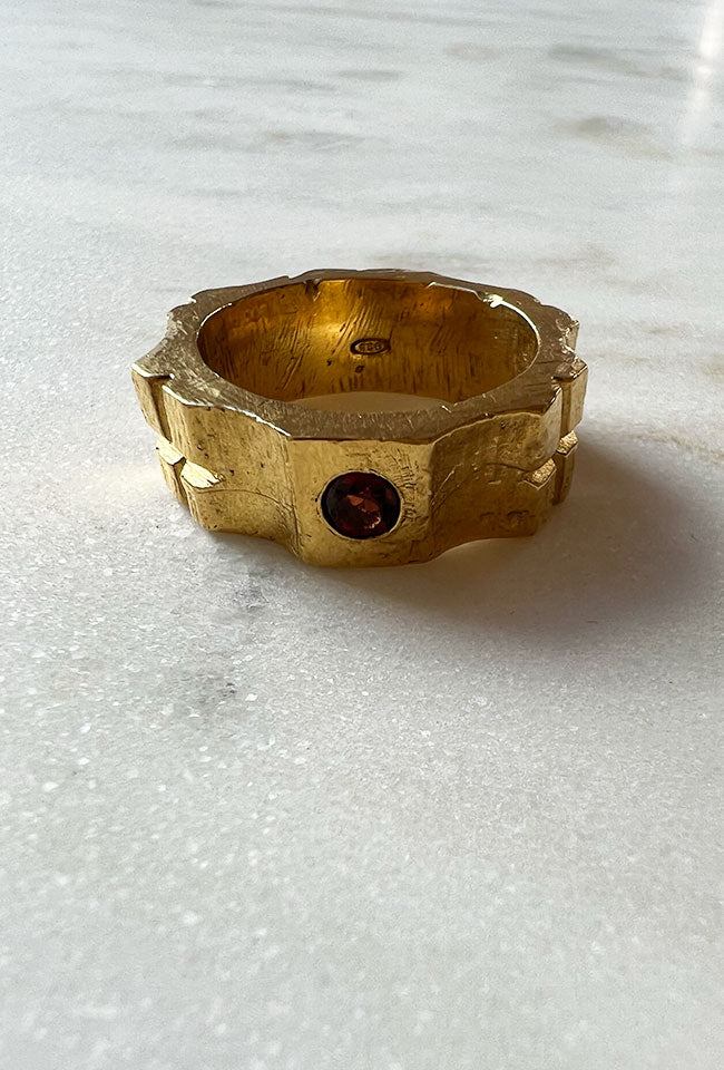 Rima "Garnet" Ring